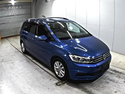 Volkswagen GOLF TOURAN