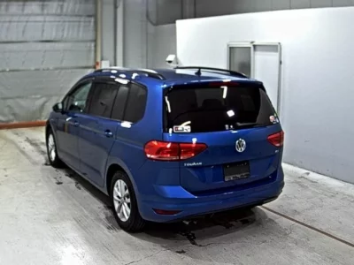 Volkswagen GOLF TOURAN