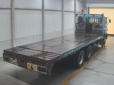 Isuzu TRUCK