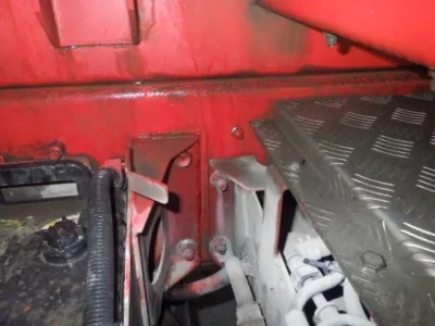 Isuzu TRUCK