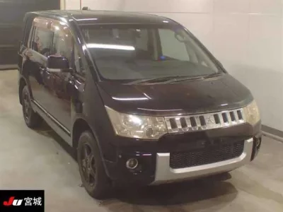 Mitsubishi DELICA D5