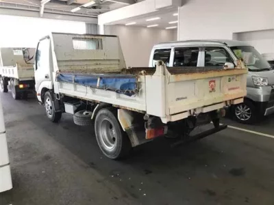 Hino DUTRO
