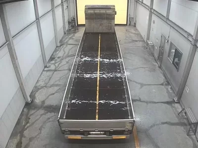 Isuzu TRUCK
