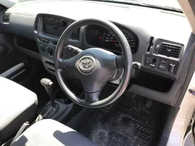 Toyota SUCCEED