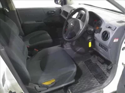 Nissan AD