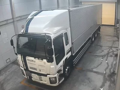 Isuzu TRUCK