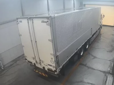 Isuzu TRUCK