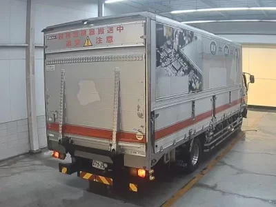 Mitsubishi FUSO FIGHTER