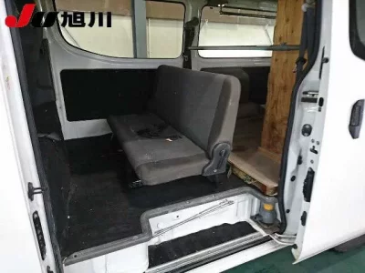 Nissan CARAVAN VAN