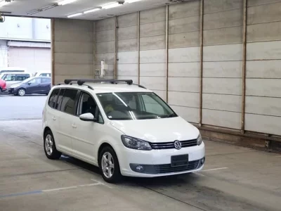 Volkswagen GOLF TOURAN