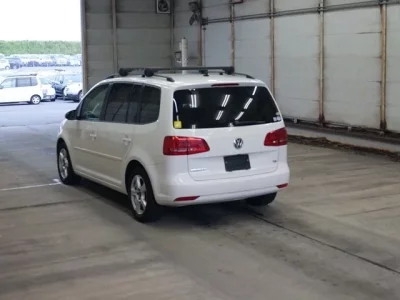 Volkswagen GOLF TOURAN