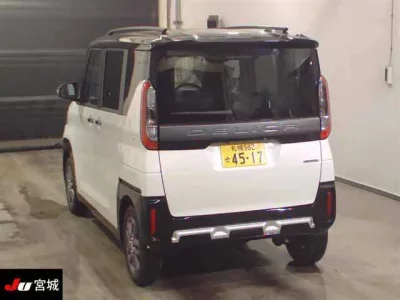 Mitsubishi DELICA MINI