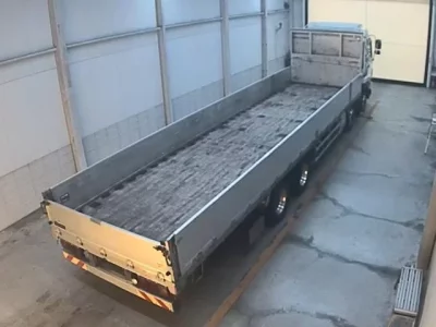 Isuzu TRUCK