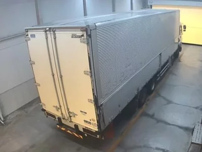 Isuzu TRUCK