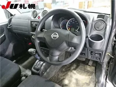Nissan KIX