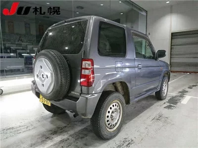 Nissan KIX
