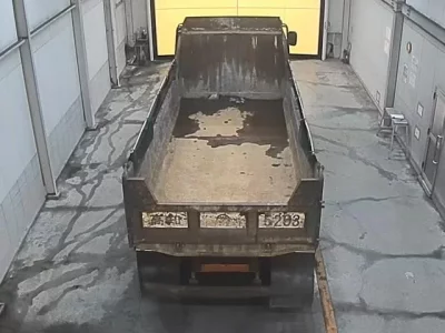 Isuzu TRUCK