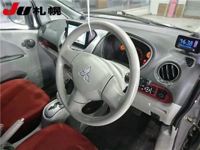 Mitsubishi I