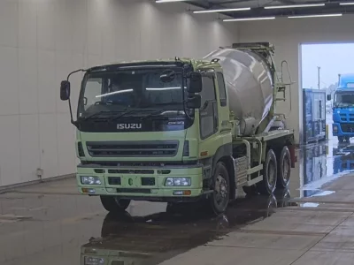 Isuzu GIGA