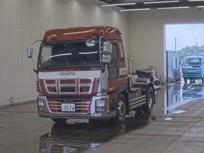 Isuzu GIGA