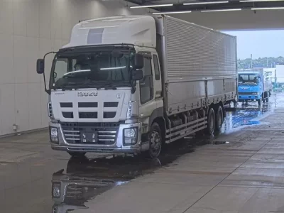 Isuzu GIGA