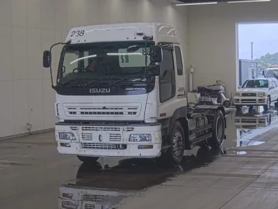 Isuzu GIGA