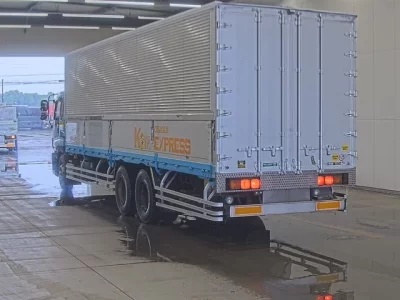 Isuzu GIGA