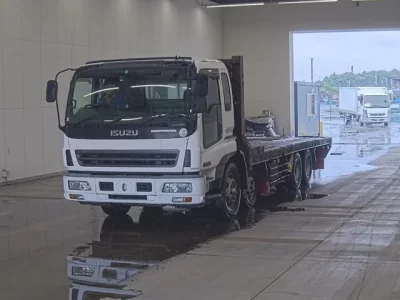 Isuzu GIGA