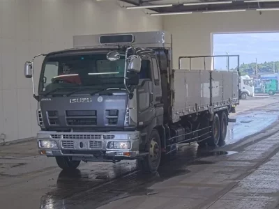 Isuzu GIGA
