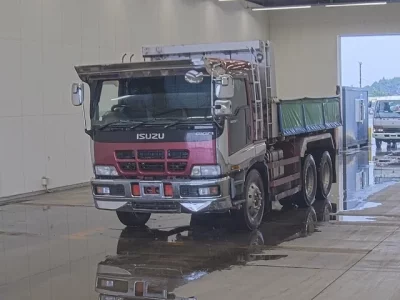 Isuzu GIGA
