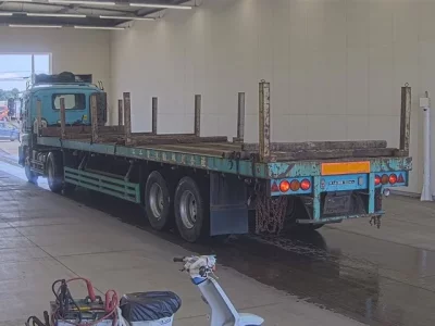 Isuzu GIGA