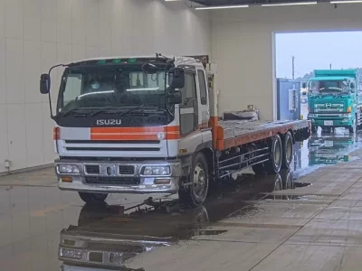 Isuzu GIGA