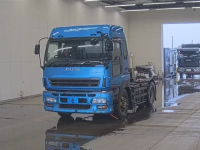 Isuzu GIGA