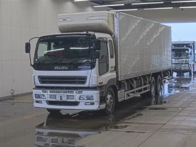 Isuzu GIGA