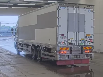 Isuzu GIGA