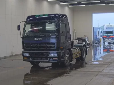 Isuzu GIGA