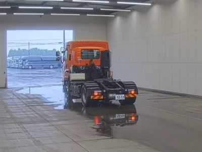 Isuzu GIGA