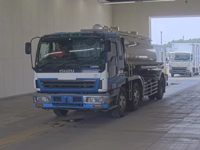 Isuzu GIGA