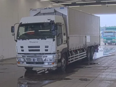 Isuzu GIGA