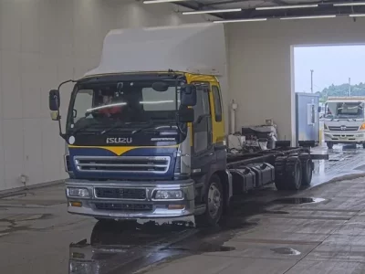 Isuzu GIGA