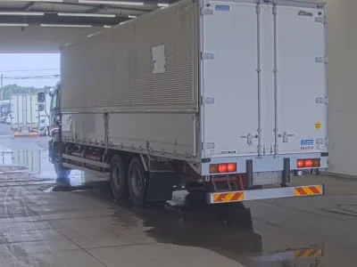 Isuzu GIGA
