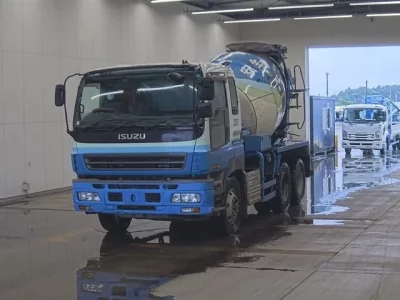 Isuzu GIGA