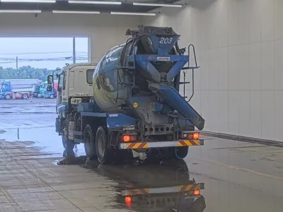 Isuzu GIGA