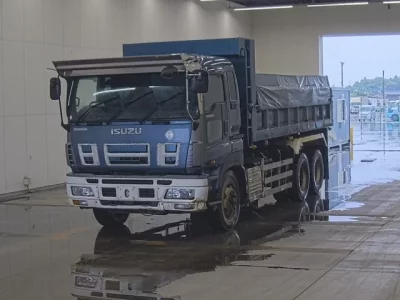 Isuzu GIGA
