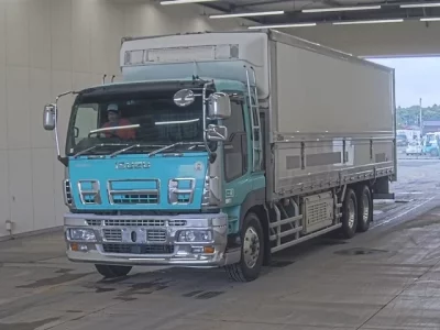 Isuzu GIGA