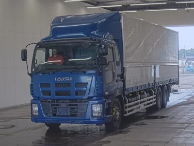 Isuzu GIGA