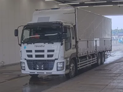Isuzu GIGA