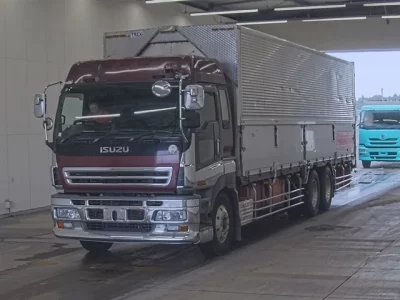 Isuzu GIGA