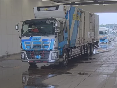 Isuzu GIGA