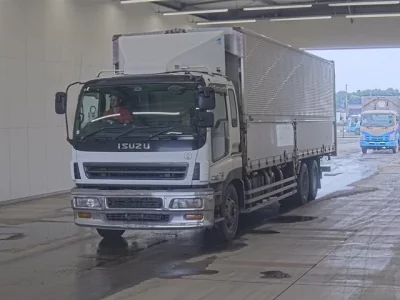 Isuzu GIGA